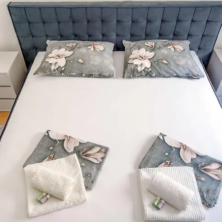 Luxury Self Check In Apartman