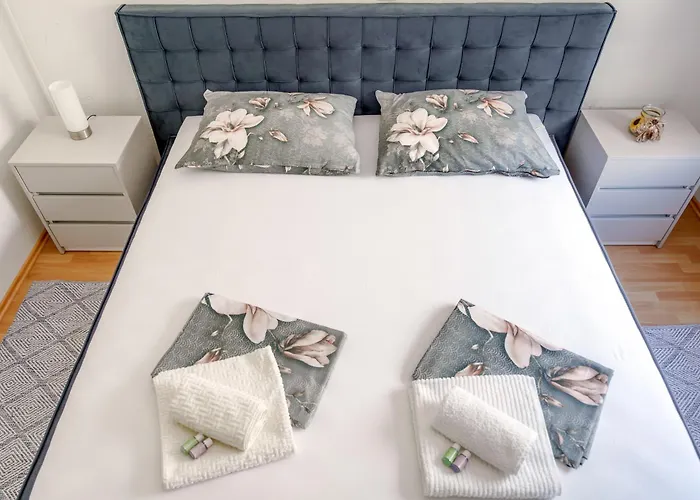 Luxury Self Check In Apartment